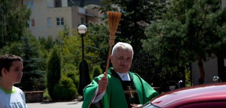Wspomnienie Św. Krzysztofa w warszawskiej parafii Matki Bożej Królowej Aniołów. Fotorelacja
