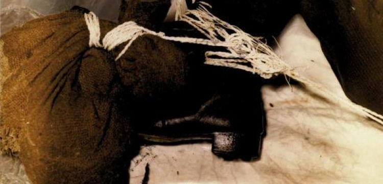 Jeden z kamieni, który przywiązali SB-cy do nóg ks. Jerzemu będzie relikwią z Rzymie