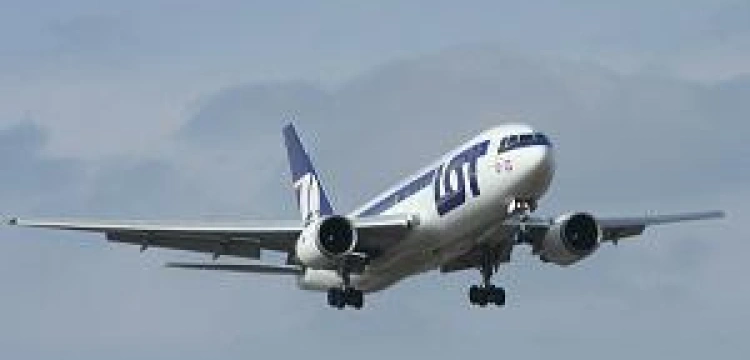 Ruch Palikota idzie na wojnę z... lotniskowymi kaplicami