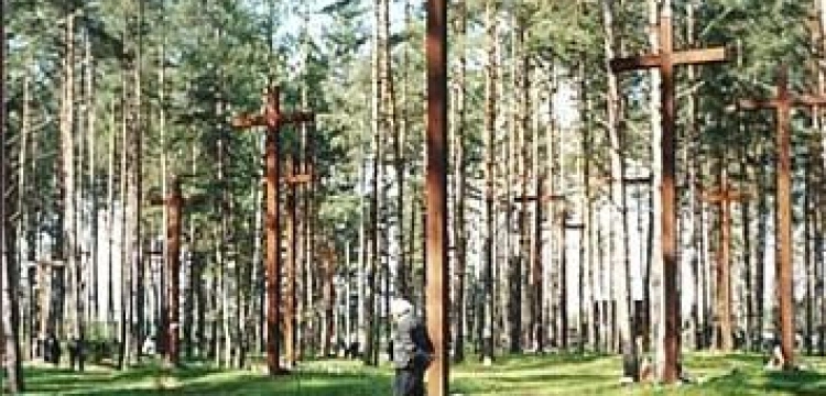 Biskup wzywa do wybaczenia zbrodni NKWD