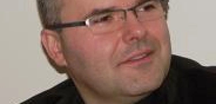 Czy zatrudnianie na umowy śmieciowe jest grzechem?