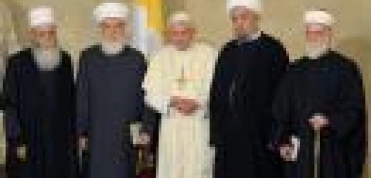 Ks. Lombardi: spotkanie z muzułmanami dodało nam otuchy