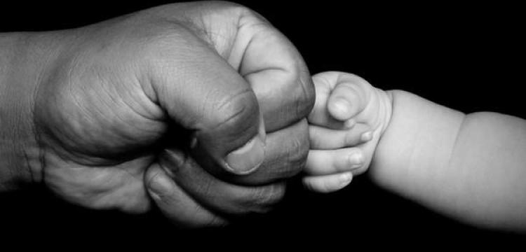 Chłopcy pod ostrzałem