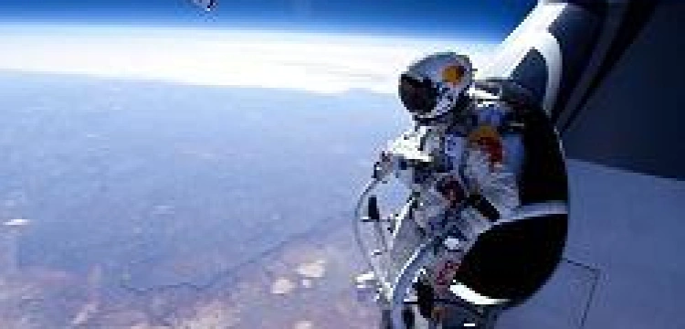 Baumgartner przekroczył barierę dźwięku. Skoczył z 39 km
