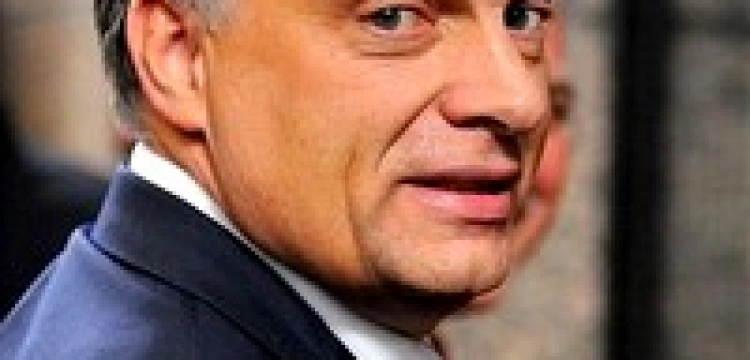 Orban zmienił konstytucję. Wpisał do niej niepoprawne politycznie sformułowania. Świat lewicy oburzony!