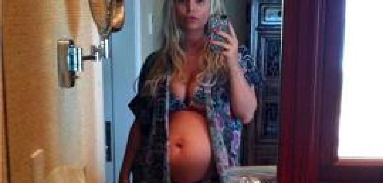 Moda pro-life czy kolejny infantylny wyskok gwiazdki?