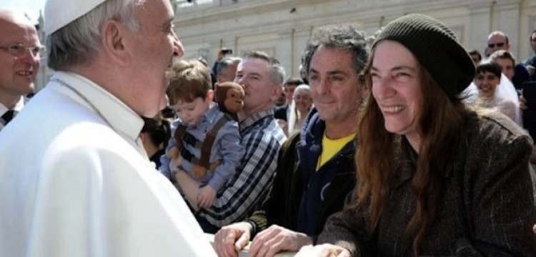Papież zaprosił kontrowersyjną artystkę, aby zagrała w Watykanie. To bluźnierstwo?