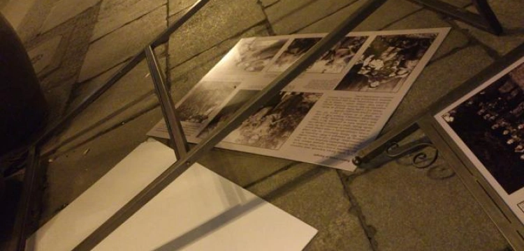 Wrocław: Próba zniszczenia wystawy o Żołnierzach Wyklętych. Zobacz zdjęcia