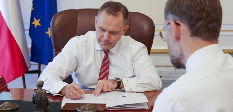 Nowe przepisy na hakerów. Prezydent podpisał zmianę w Kodeksie karnym