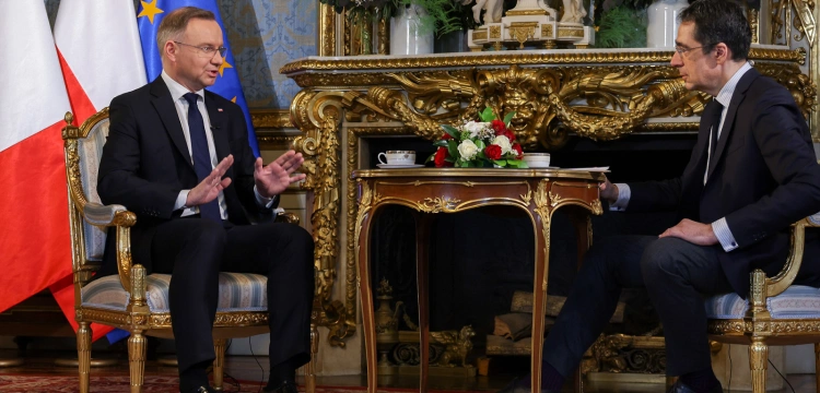 Prezydent we francuskiej TV: Russkij mir? Dziękujemy bardzo!