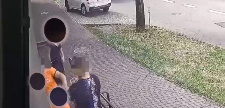 Kolejny atak na ratownika medycznego. Mężczyzna usłyszał zarzuty