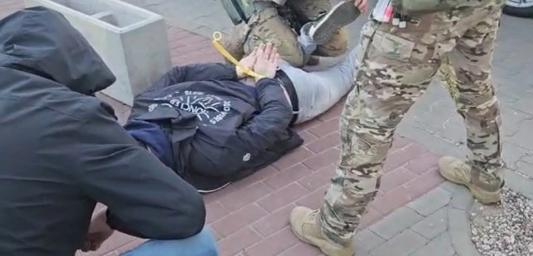 7 ton narkotyków. Trzy areszty za przemyt i deportacja obywatelki Wenezueli