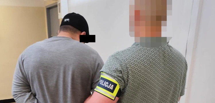 Pobił ochroniarza i groził mu nożem. Azer trafił do aresztu
