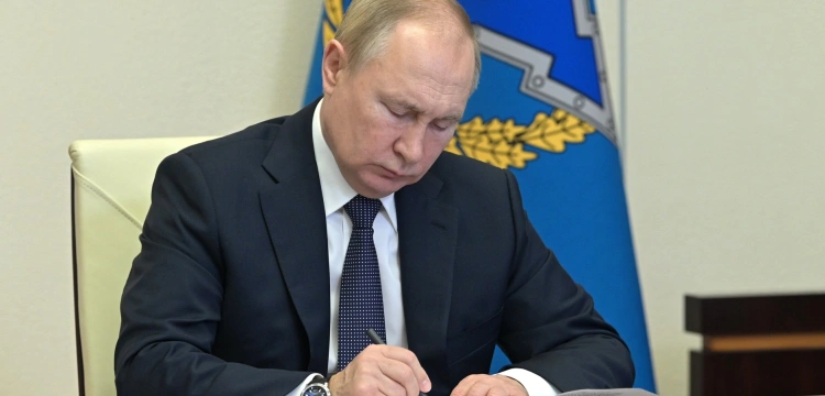 Putin podpisał dekrety w sprawie niepodległości Chersonia i Zaporoża