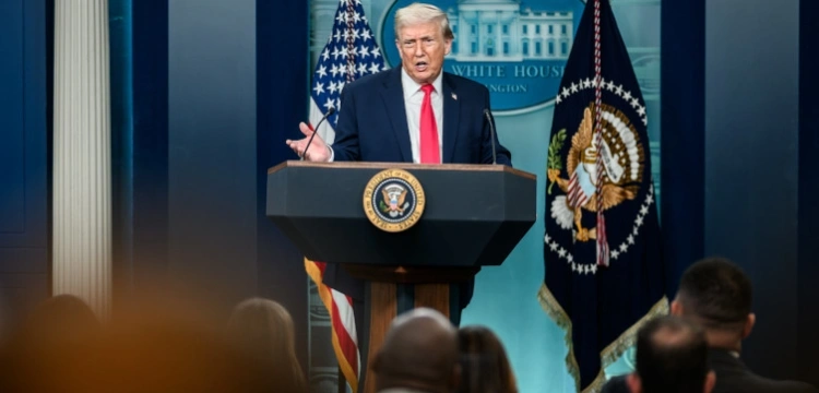 Trump zaostrza kurs wobec pomocników Iranu: 50-procentowe cła bez wyjątków