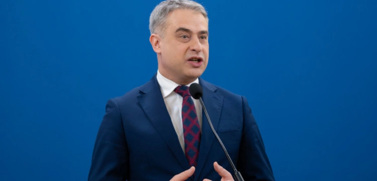Ekipa Tuska przejmie TK siłą? Gawkowski: wyłamiemy te drzwi