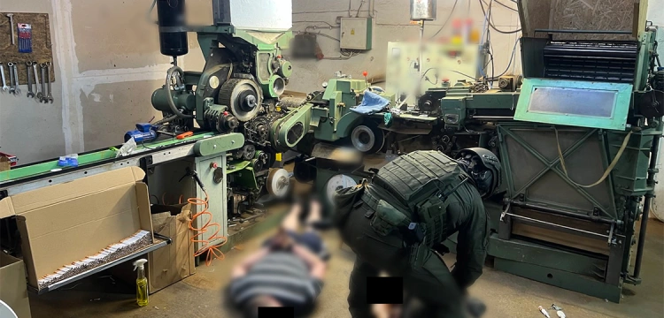 Cela plus: Nielegalna fabryka papierosów zlikwidowana. Milionowe straty Skarbu Państwa