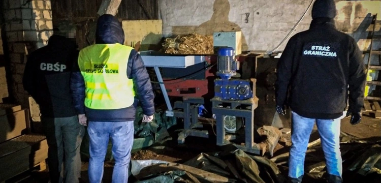 Cela plus: Likwidacja krajalni tytoniu. Dwie osoby w rękach policji