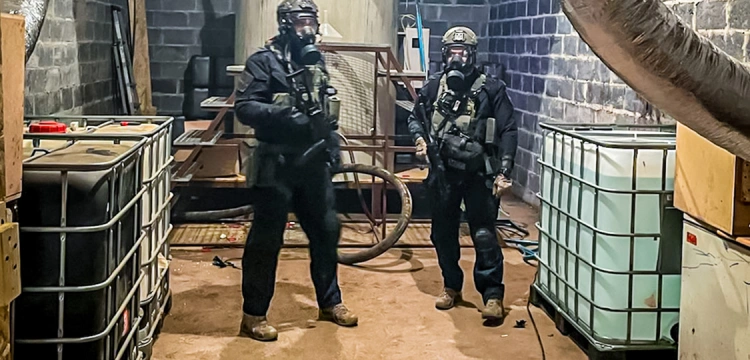 Cela plus: Zlikwidowane 2 laboratoria narkotyków, zatrzymano 3 osoby