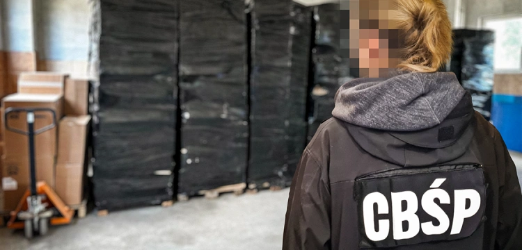 Cela plus: Miliony nielegalnych papierosów w magazynie. Mężczyzna w rękach policji