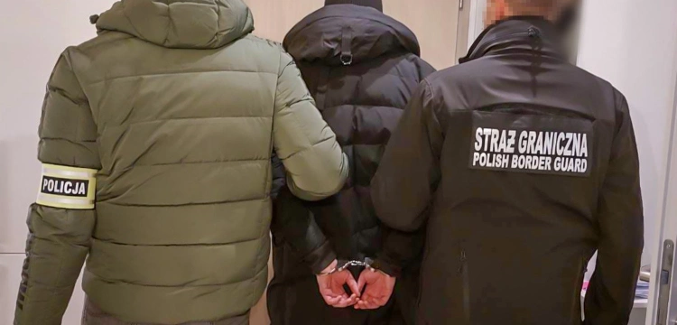 Cios policji w grupę przestępczą legalizującą pobyt cudzoziemcom w Polsce