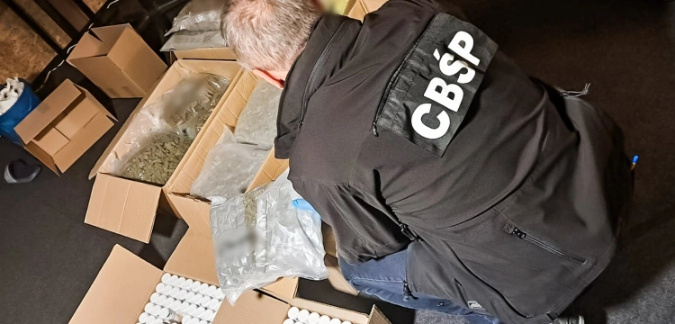 CBŚP rozbiło grupę przestępczą. Przejęto narkotyki warte 2 mln złotych