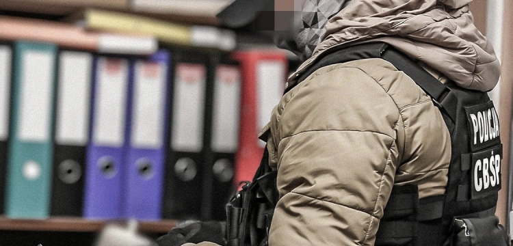Wyłudzenia VAT na dziesiątki milionów złotych. Grupa przestępcza rozbita przez CBŚP
