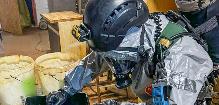 Zlikwidowali laboratorium i zabezpieczyli narkotyki warte niemal 30 mln zł