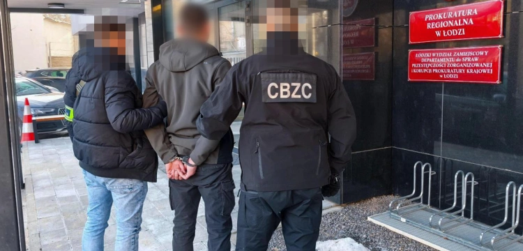 Oszustwa „na pracownika banku”. Zatrzymano 14 osób