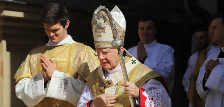 Abp Marek Jędraszewski: Wracają czasy PRL-u
