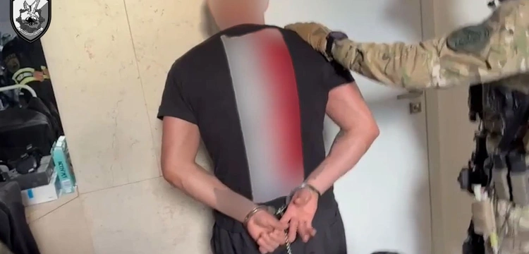 CBŚP rozbiło gang narkotykowy w Bydgoszczy. Zatrzymano 11 osób