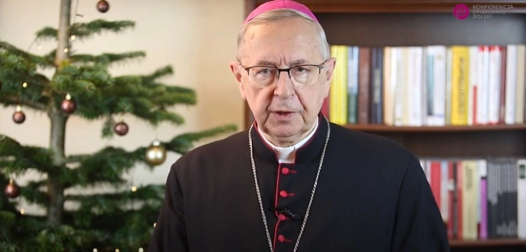 Przewodniczący Episkopatu: Niech cud wcielenia Syna Bożego uświadomi nam, że Bóg jest blisko nas