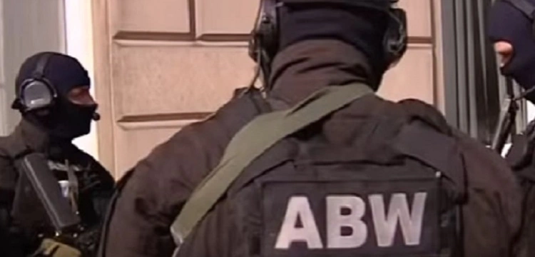 Arsenał w Olsztynie. ABW zabezpiecza materiały wybuchowe i broń na Osiedlu Generałów
