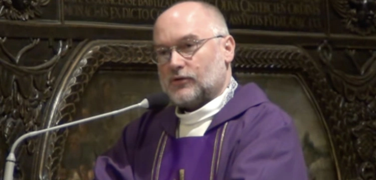 O. Kowalczyk: Synodalna ideologia słuchania ma konkretny cel