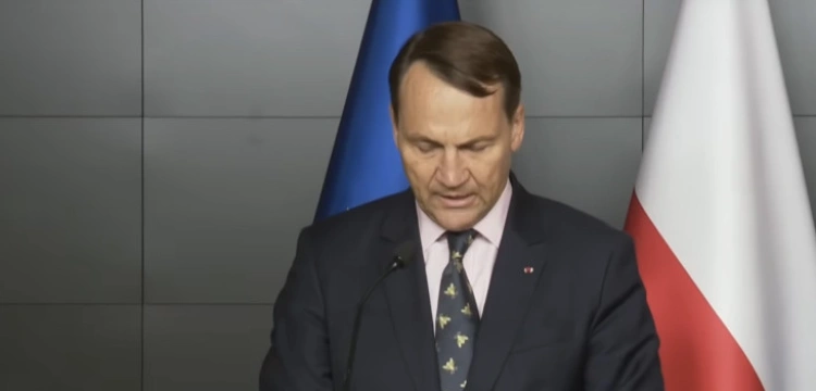 Sikorski w niemieckiej prasie: Musimy zestrzeliwać drony nad Ukrainą