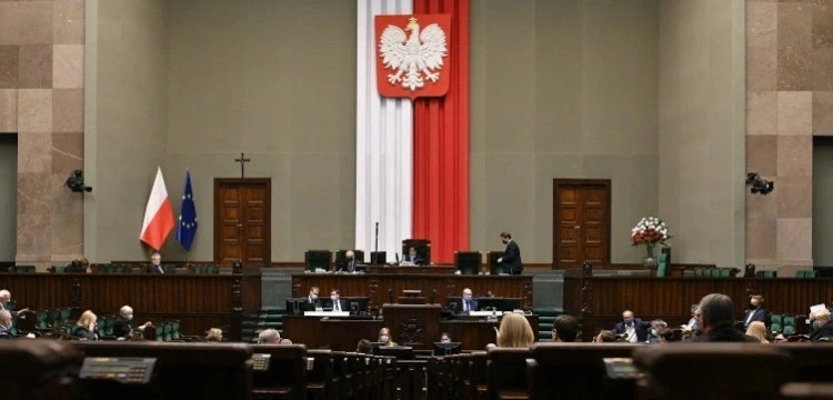 Sejm przyjął ustawę o bonie energetycznym. Poprawki PiS odrzucone