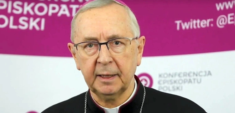 Abp Gądecki: Potrzebujemy poprawy relacji duchownych ze świeckimi