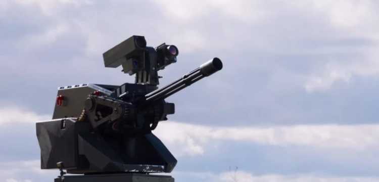 W jaki sposób bronić się przed dronami? Polska firma opracowała rewolucyjne rozwiązanie!