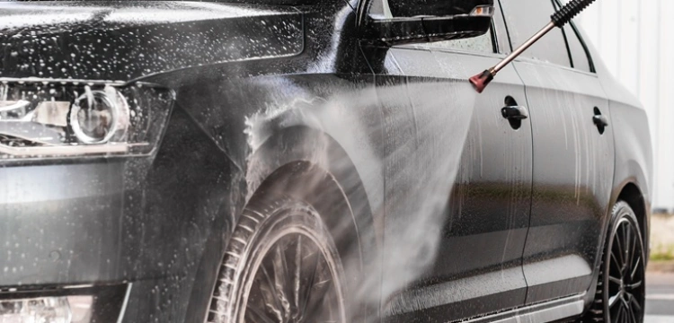Jak utrzymać samochód w stanie salonowym? Sekrety profesjonalnych detailerów [Materiał promocyjny]