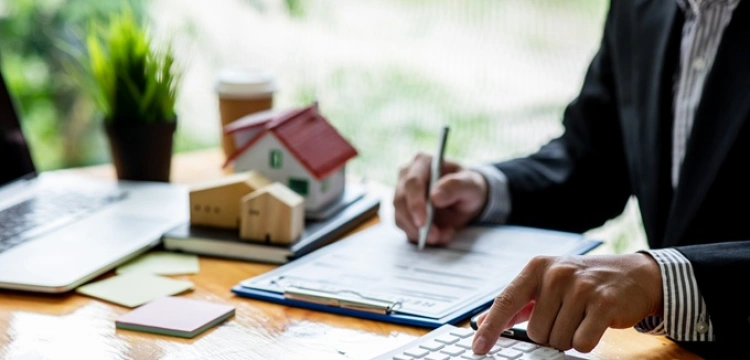 Zamiast pięciu rat, jedna niższa. Na czym polega i kiedy opłaca się konsolidacja pożyczek? [Materiał promocyjny]