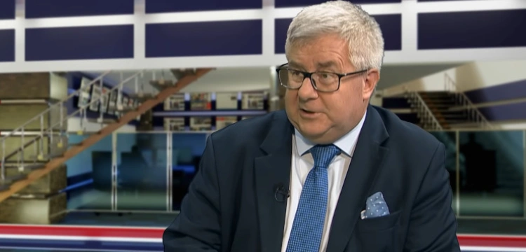 Ryszard Czarnecki dla Frondy: Polski samochód wyjedzie cało z tego poślizgu