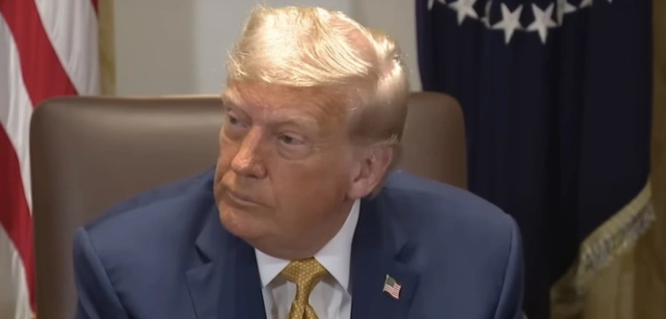 „Powiedziałem Putinowi, że zbombarduję Moskwę”. Media ujawniły nagranie z Trumpem