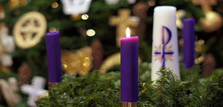 Adwent: Bóg jest z nami - nie wycofał się ze świata