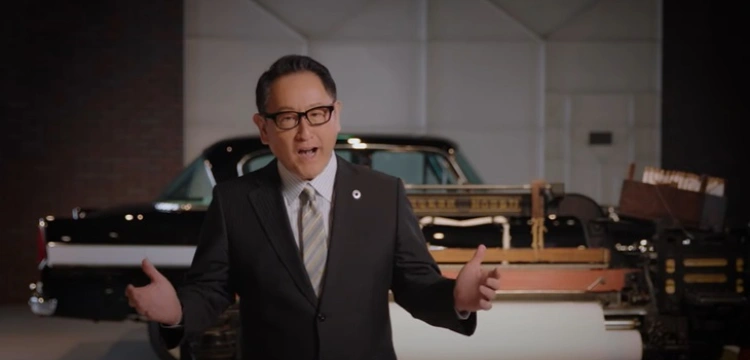 „Nigdy nie zdominują rynku” - prezes Toyoty o samochodach elektrycznych