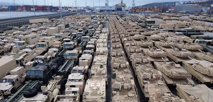 To nie gwiezdne wojny, to amerykański arsenał w Porcie Gdynia [Wideo]