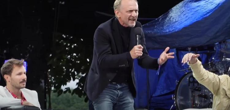 MonoDRAMAT Artysty! - internauta o żenującym wystąpieniu Andrzeja Chyry na Campusie Polska [Wideo]