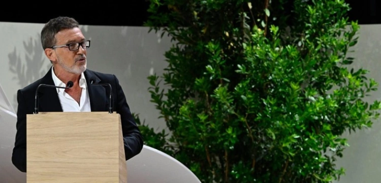 Antonio Banderas do Papieża: Padłem ofiarą Bożego oczarowania