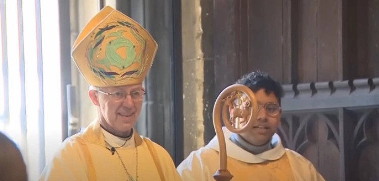 Canterbury: rezygnacja abp. Welby’ego, tymczasowy prymas zapowiada reformy