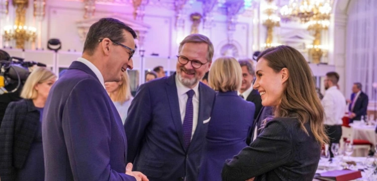 Morawiecki do czeskiego premiera: Następnym razem spotkamy się w Kralovcu