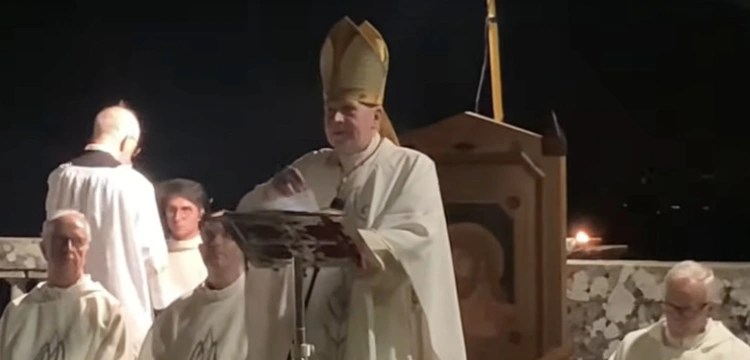 Holenderscy biskupi: Trzeba się modlić za osoby homoseksualne, ale nie wolno błogosławić ich związków